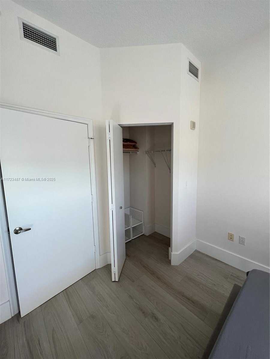 Small Image of 18800 NORTH EAST 29TH AVE #PH25, Aventura Number 13