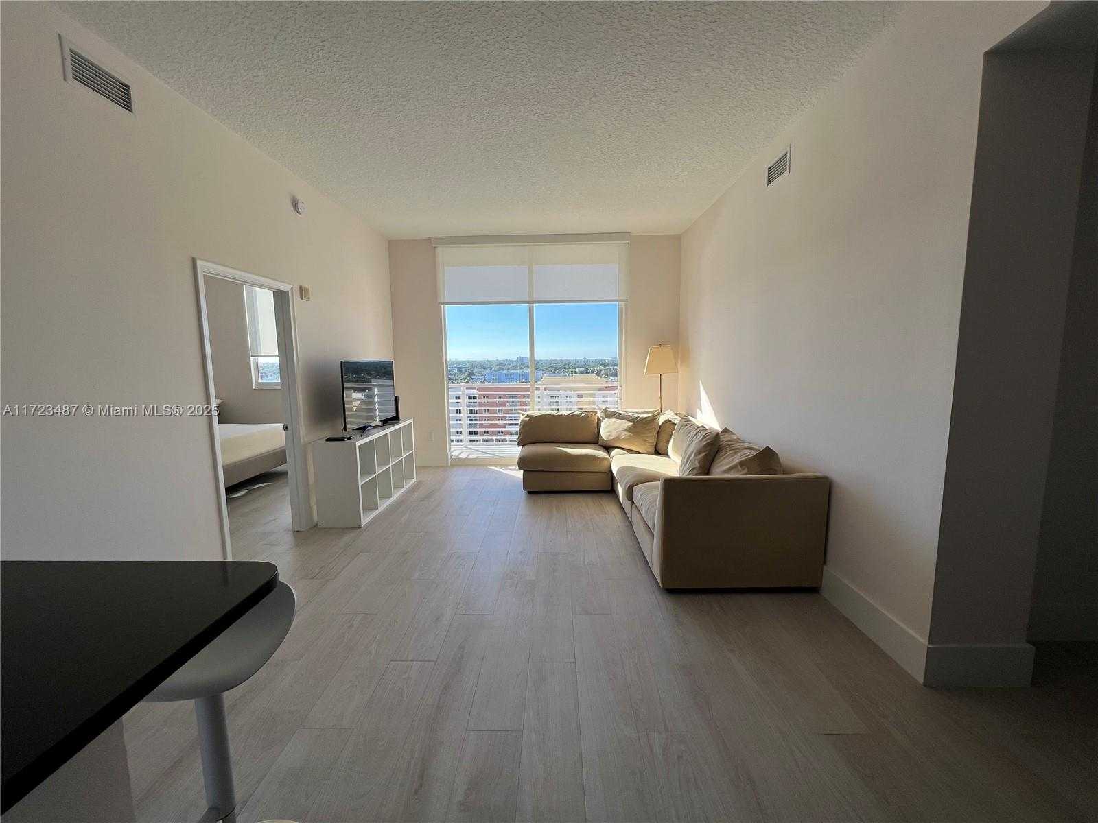 Small Image of 18800 NORTH EAST 29TH AVE #PH25, Aventura Number 2