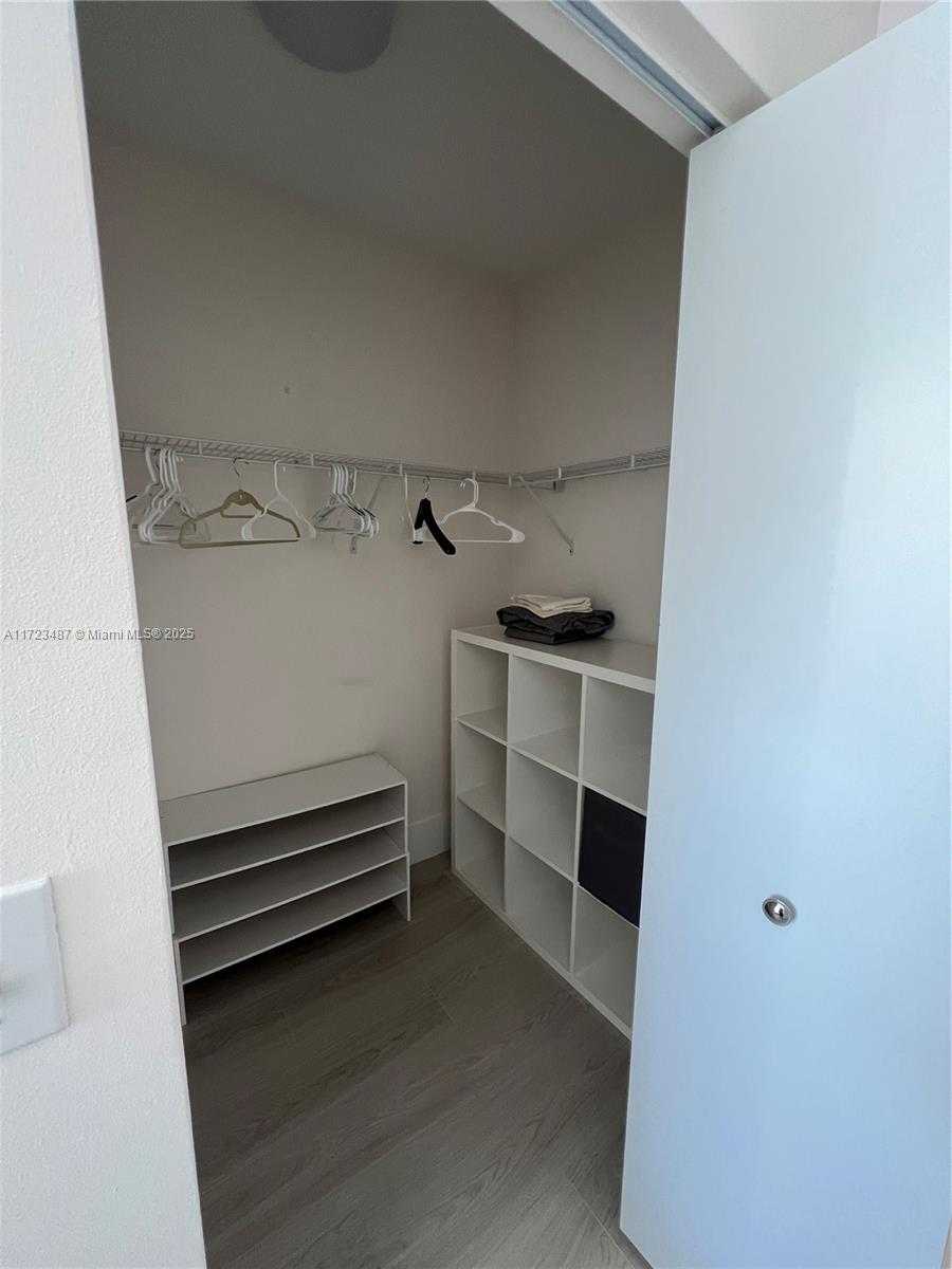 Small Image of 18800 NORTH EAST 29TH AVE #PH25, Aventura Number 5