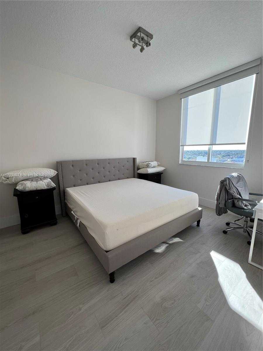 Small Image of 18800 NORTH EAST 29TH AVE #PH25, Aventura Number 7