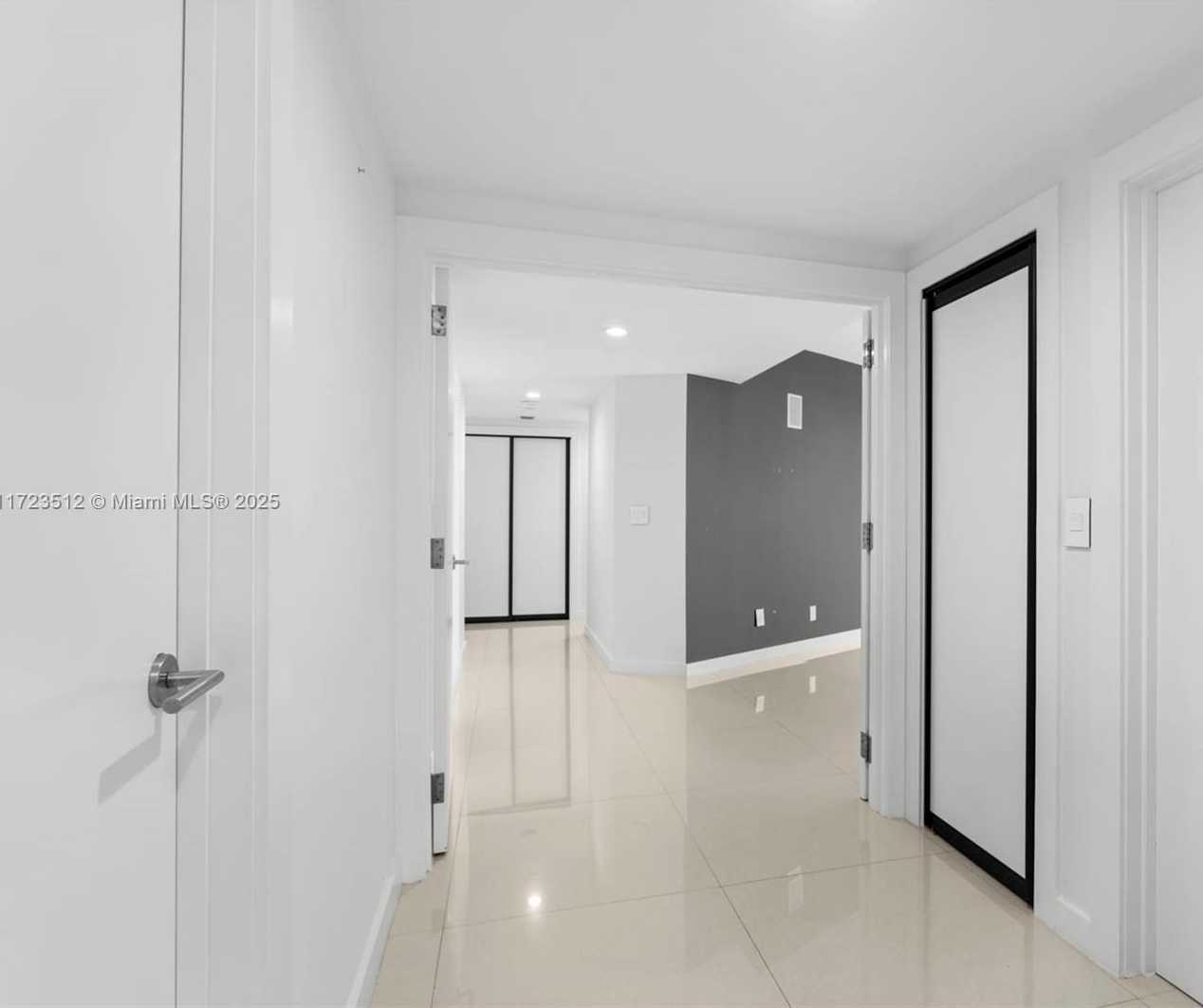 Small Image of 2127 BRICKELL AVE #1701, Miami Number 13