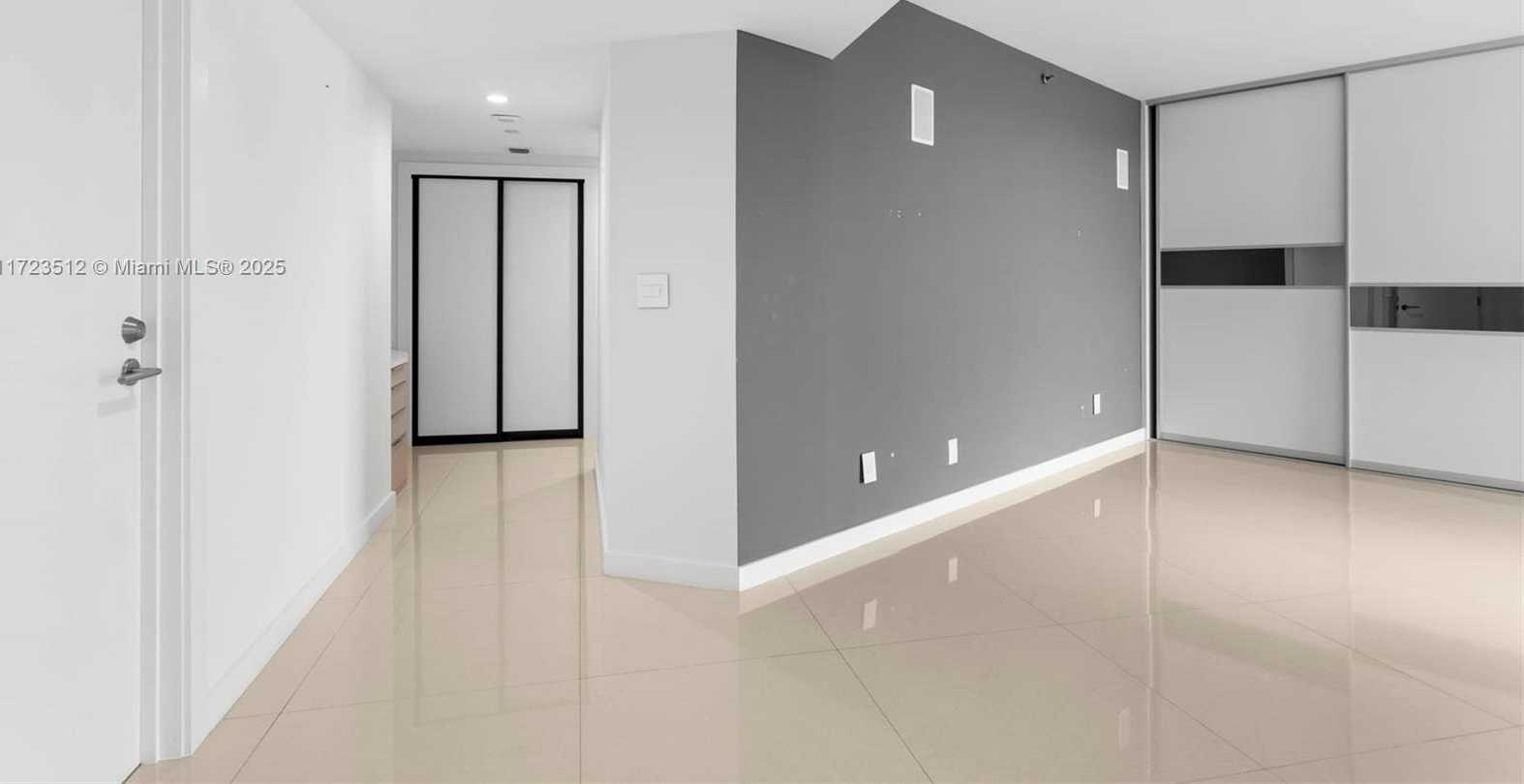Small Image of 2127 BRICKELL AVE #1701, Miami Number 14