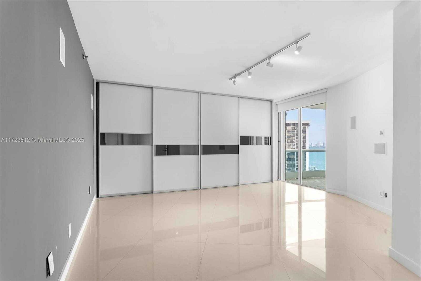 Small Image of 2127 BRICKELL AVE #1701, Miami Number 15