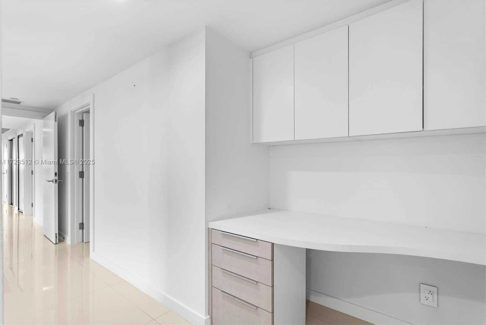 Small Image of 2127 BRICKELL AVE #1701, Miami Number 21