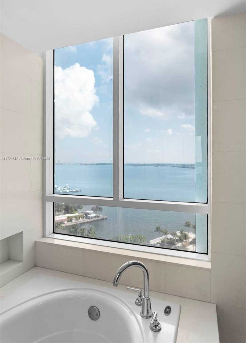 Small Image of 2127 BRICKELL AVE #1701, Miami Number 24