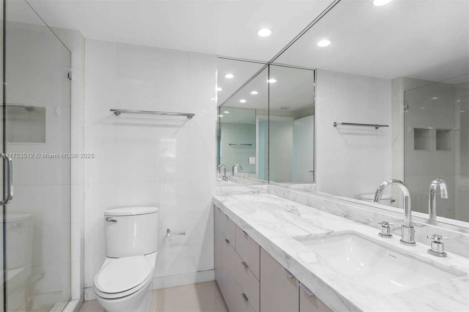 Small Image of 2127 BRICKELL AVE #1701, Miami Number 29