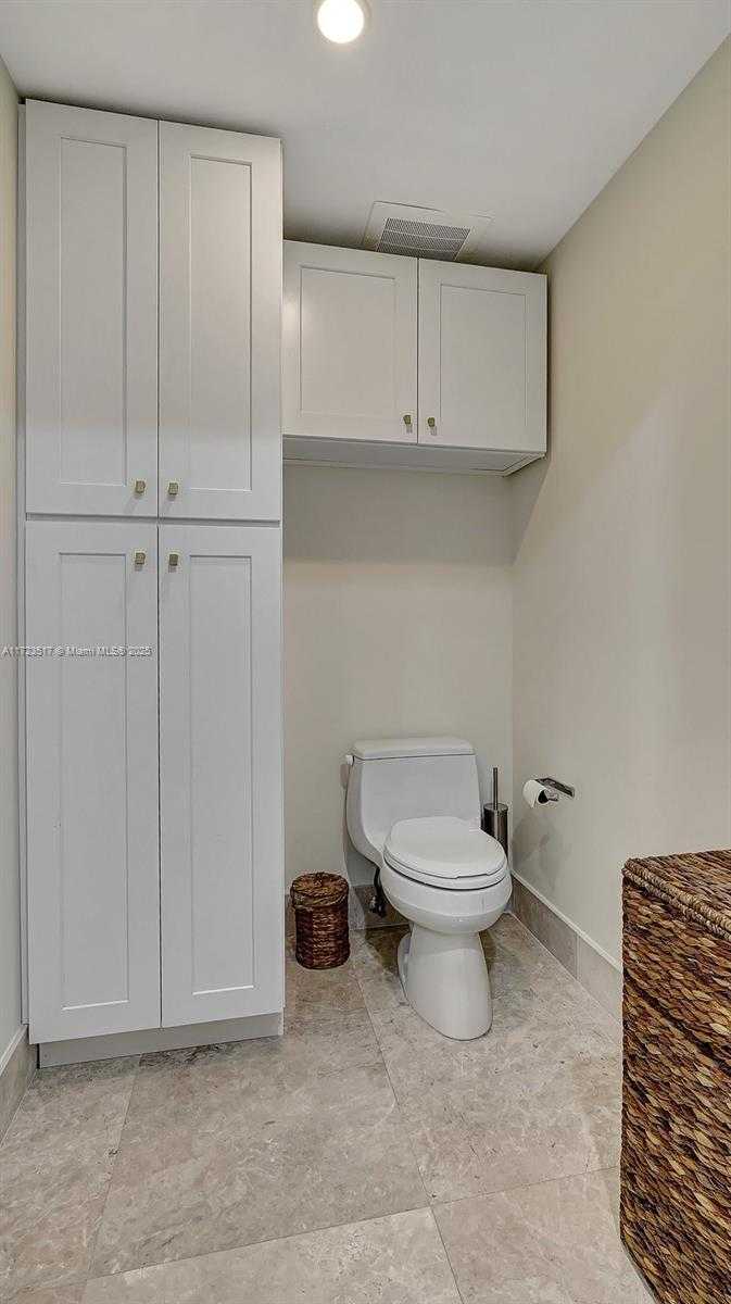 Small Image of 17001 Collins Ave, Sunny Isles Beach, FL 33160, USA Number 27