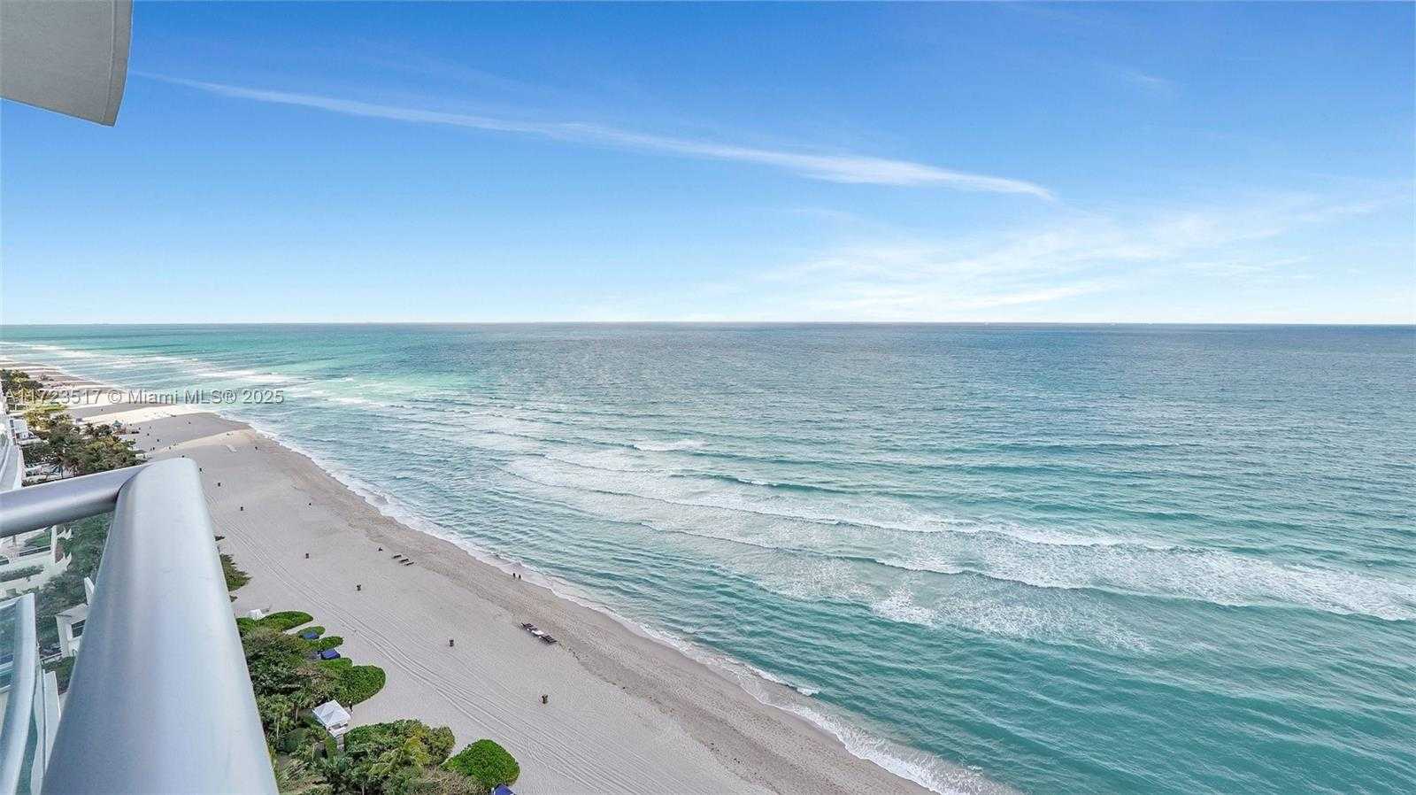 Small Image of 17001 Collins Ave, Sunny Isles Beach, FL 33160, USA Number 28