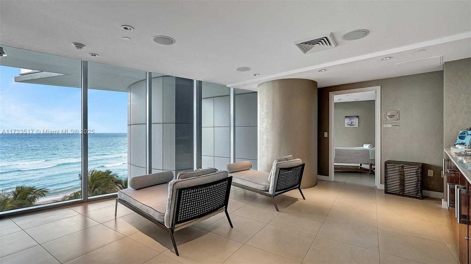 Small Image of 17001 Collins Ave, Sunny Isles Beach, FL 33160, USA Number 40