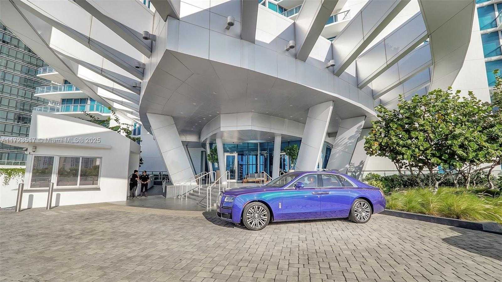 Small Image of 17001 Collins Ave, Sunny Isles Beach, FL 33160, USA Number 7