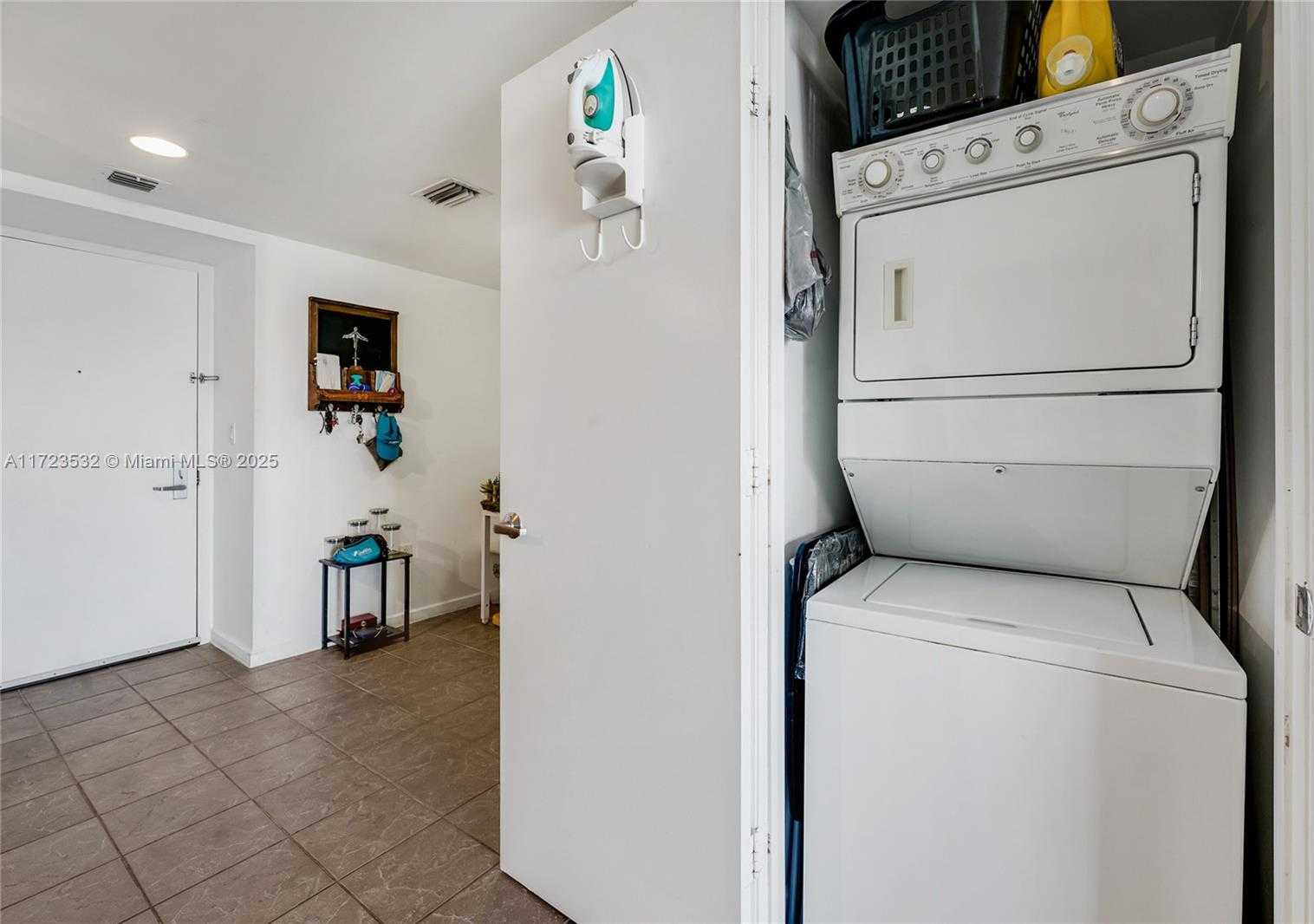 Small Image of 50 BISCAYNE BLVD #3905, Miami Number 15