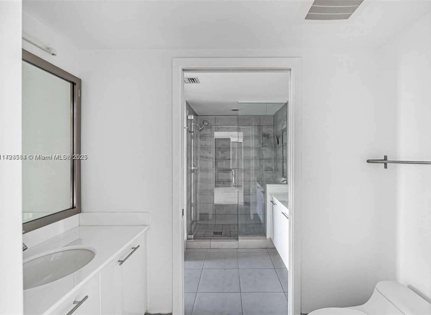 Small Image of 92 SOUTH WEST 3RD ST #4109, Miami Number 19