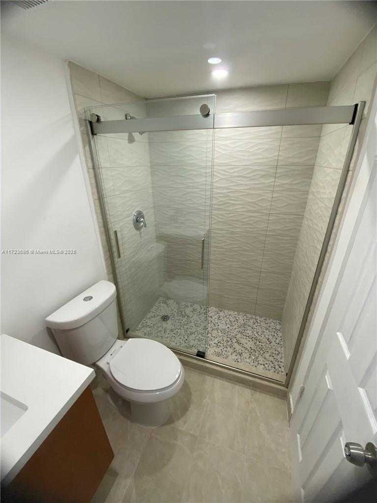 Small Image of 1865 79TH ST CSWY #3F, North Bay Village Number 6