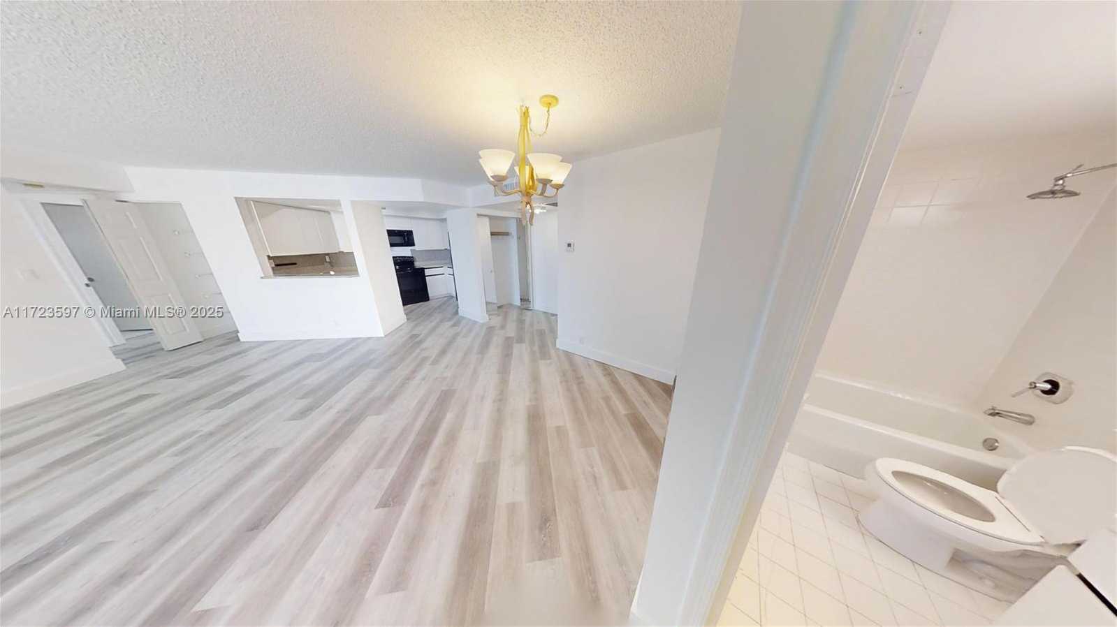 Small Image of 6767 COLLINS AVE #1402, Miami Beach Number 10