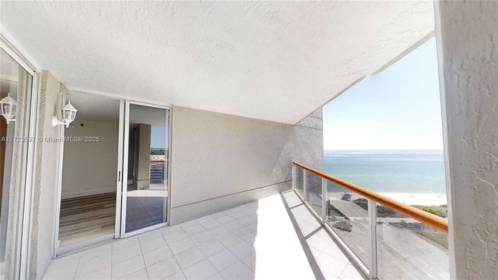 Small Image of 6767 COLLINS AVE #1402, Miami Beach Number 3