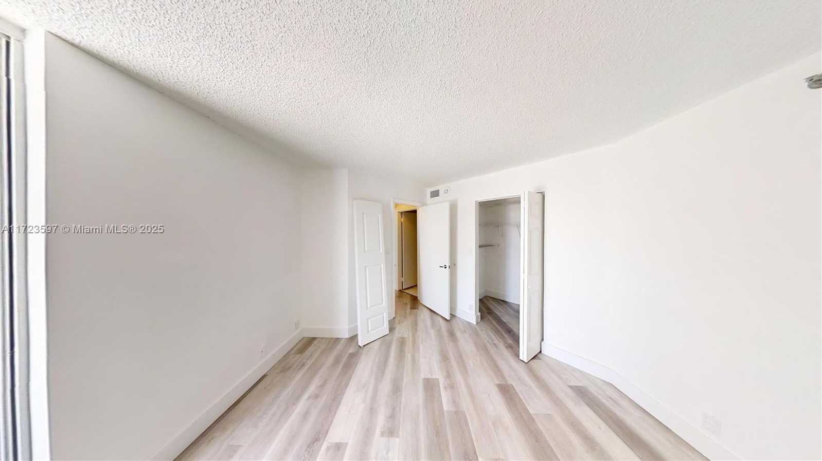 Small Image of 6767 COLLINS AVE #1402, Miami Beach Number 6