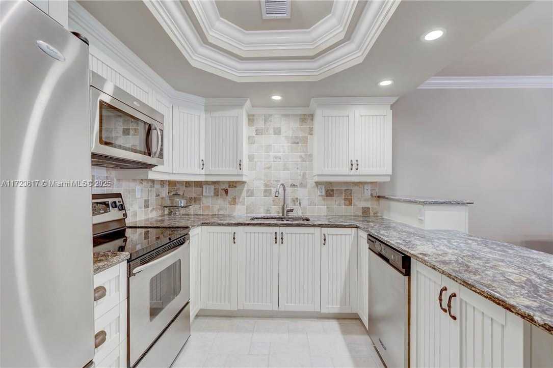 Small Image of 600 THREE ISLANDS BLVD #116, Hallandale Beach Number 2