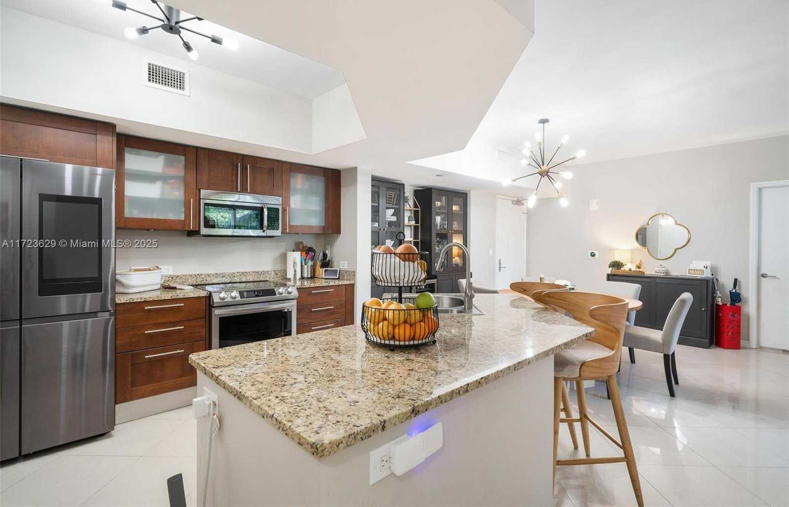 Small Image of 20000 E Country Club Dr, Aventura, FL 33180, USA Number 13