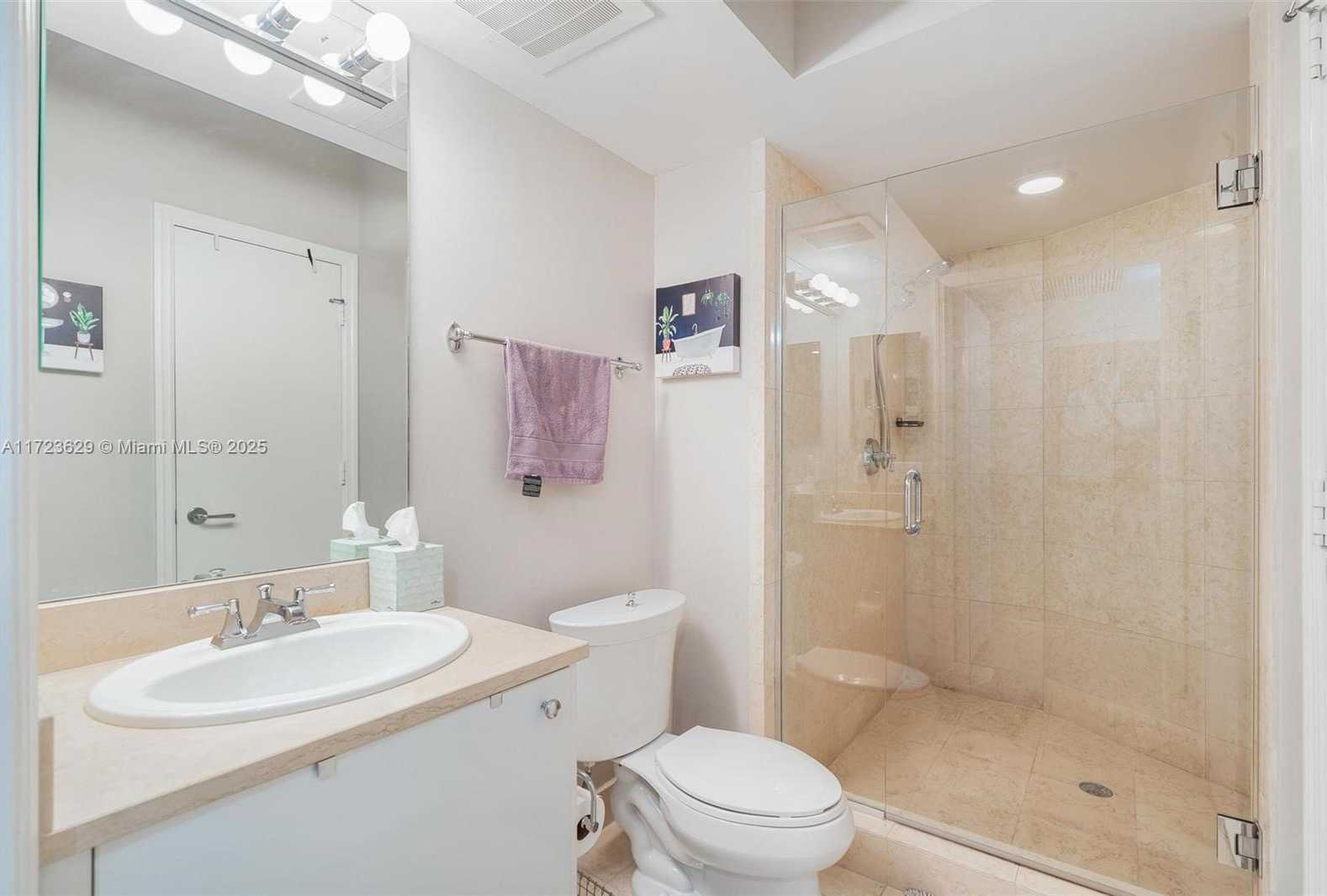 Small Image of 20000 E Country Club Dr, Aventura, FL 33180, USA Number 30