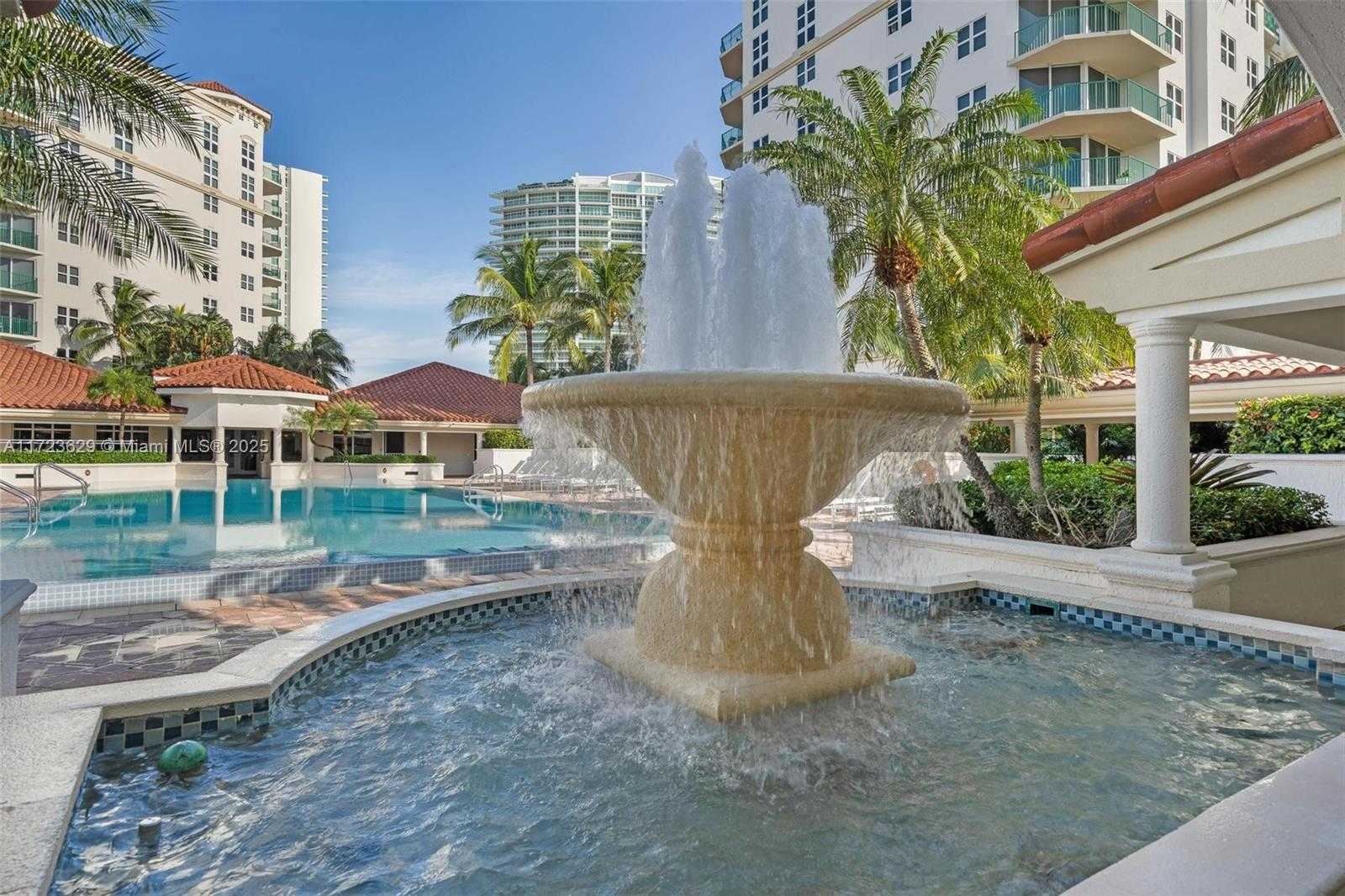 Small Image of 20000 E Country Club Dr, Aventura, FL 33180, USA Number 46