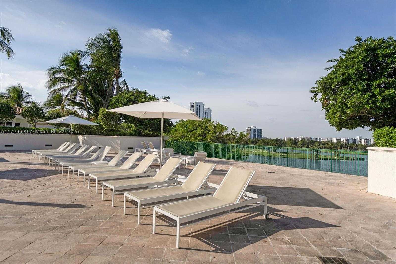 Small Image of 20000 E Country Club Dr, Aventura, FL 33180, USA Number 50