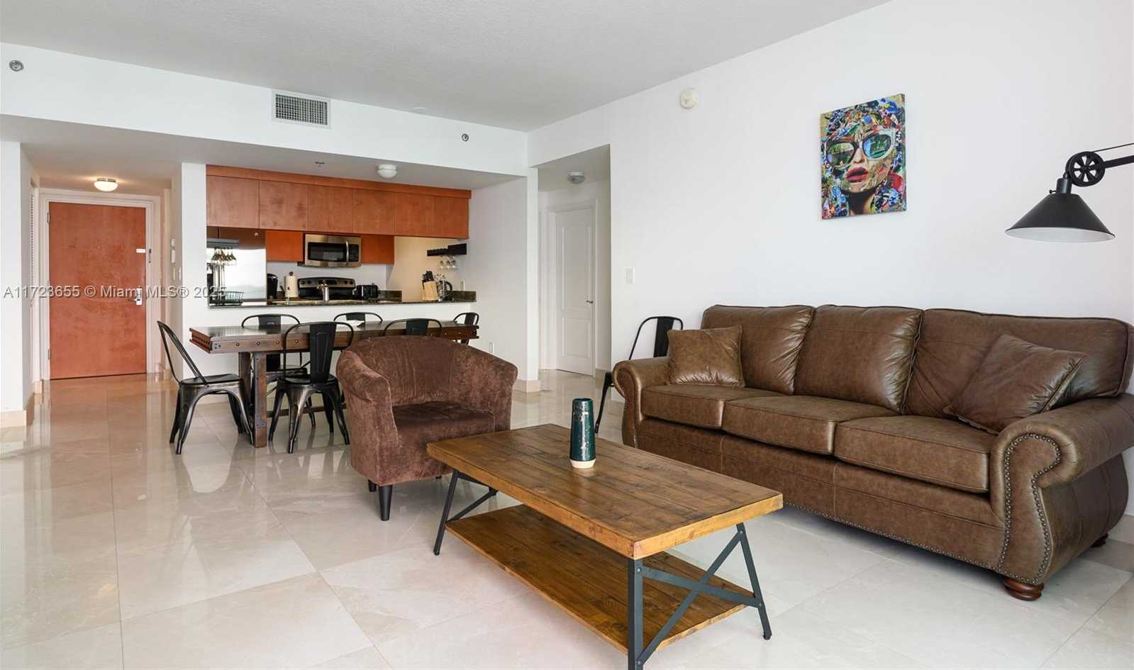 Small Image of 1200 BRICKELL BAY DR #4314, Miami Number 15