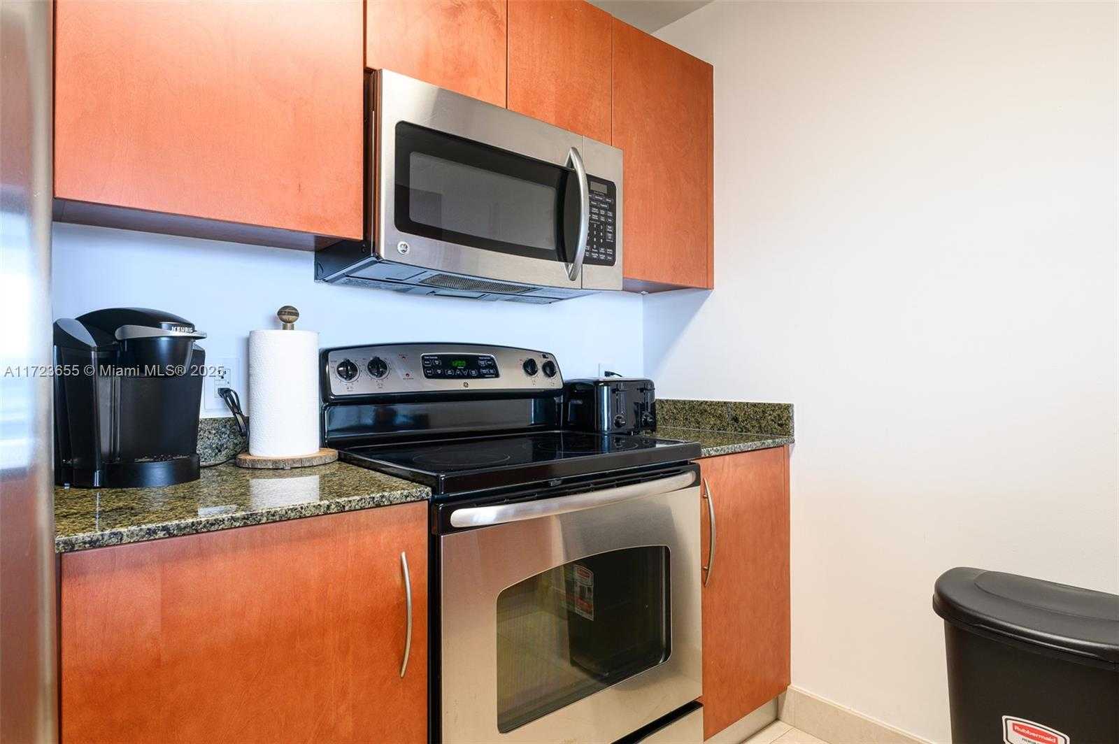 Small Image of 1200 BRICKELL BAY DR #4314, Miami Number 20