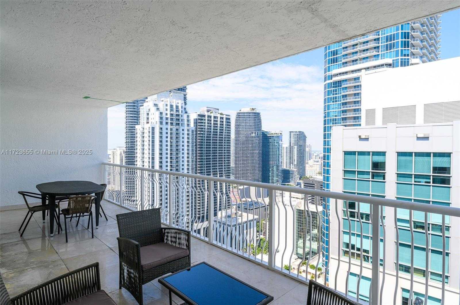 Small Image of 1200 BRICKELL BAY DR #4314, Miami Number 35