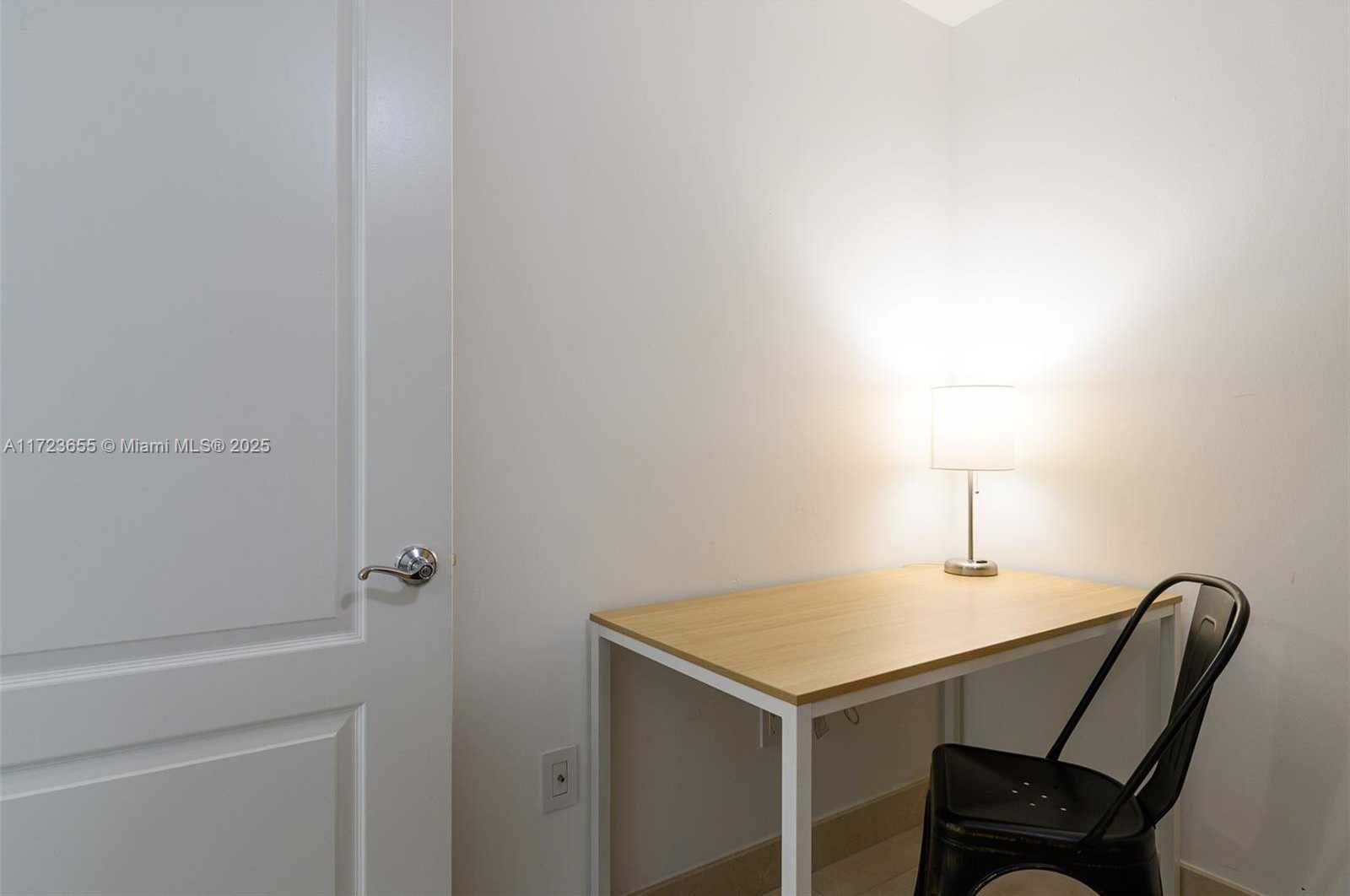 Small Image of 1200 BRICKELL BAY DR #4314, Miami Number 41