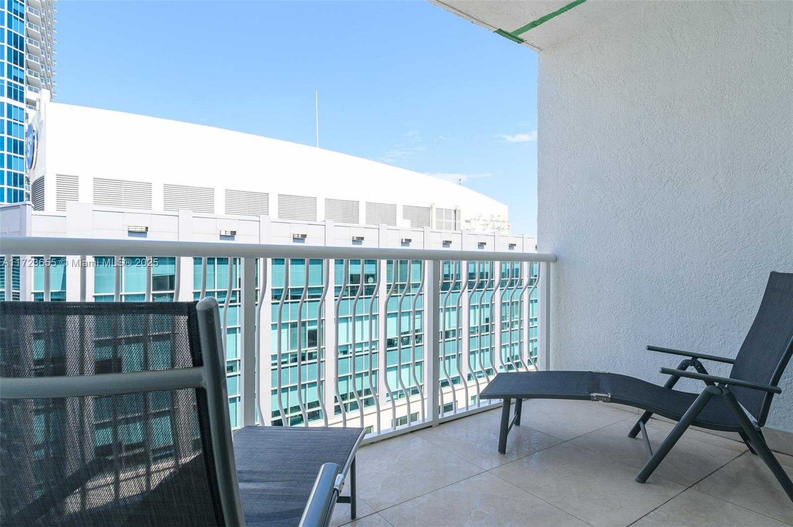 Small Image of 1200 BRICKELL BAY DR #4314, Miami Number 45
