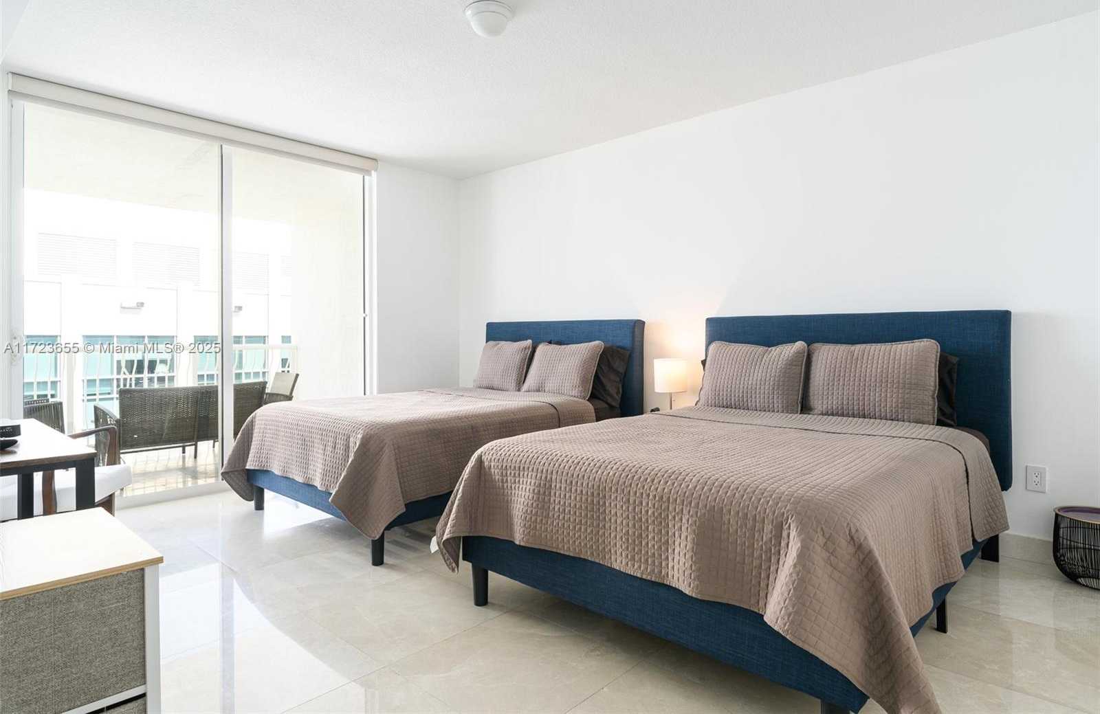 Small Image of 1200 BRICKELL BAY DR #4314, Miami Number 9