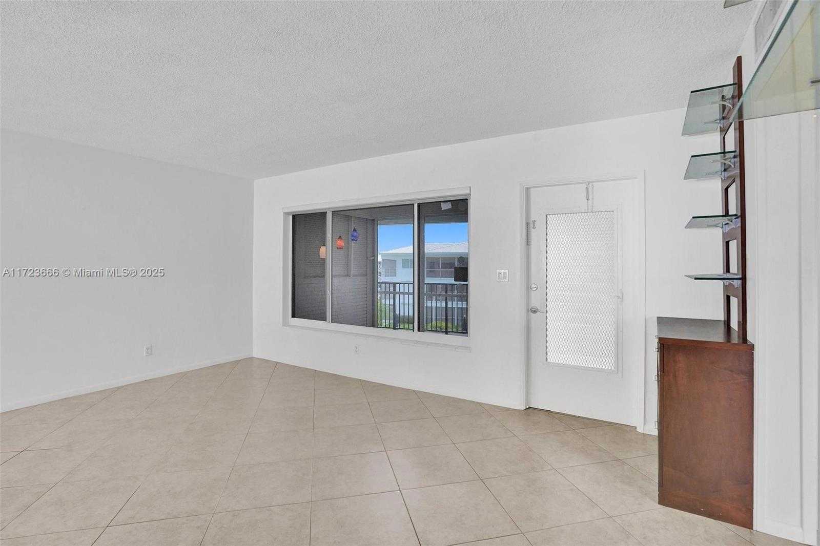Small Image of 4848 NORTH EAST 23RD AVE #2C, Fort Lauderdale Number 26