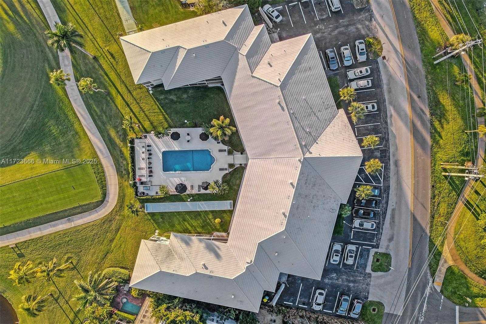 Small Image of 4848 NORTH EAST 23RD AVE #2C, Fort Lauderdale Number 33