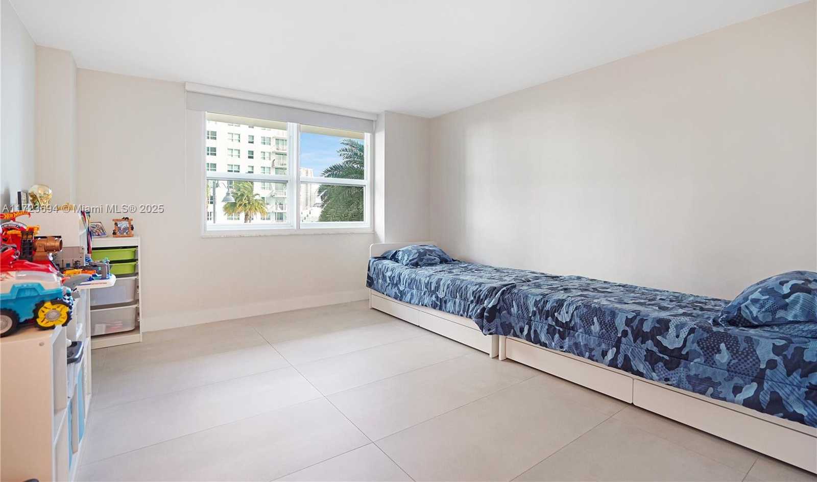 Small Image of 1155 BRICKELL BAY DR #704, Miami Number 35