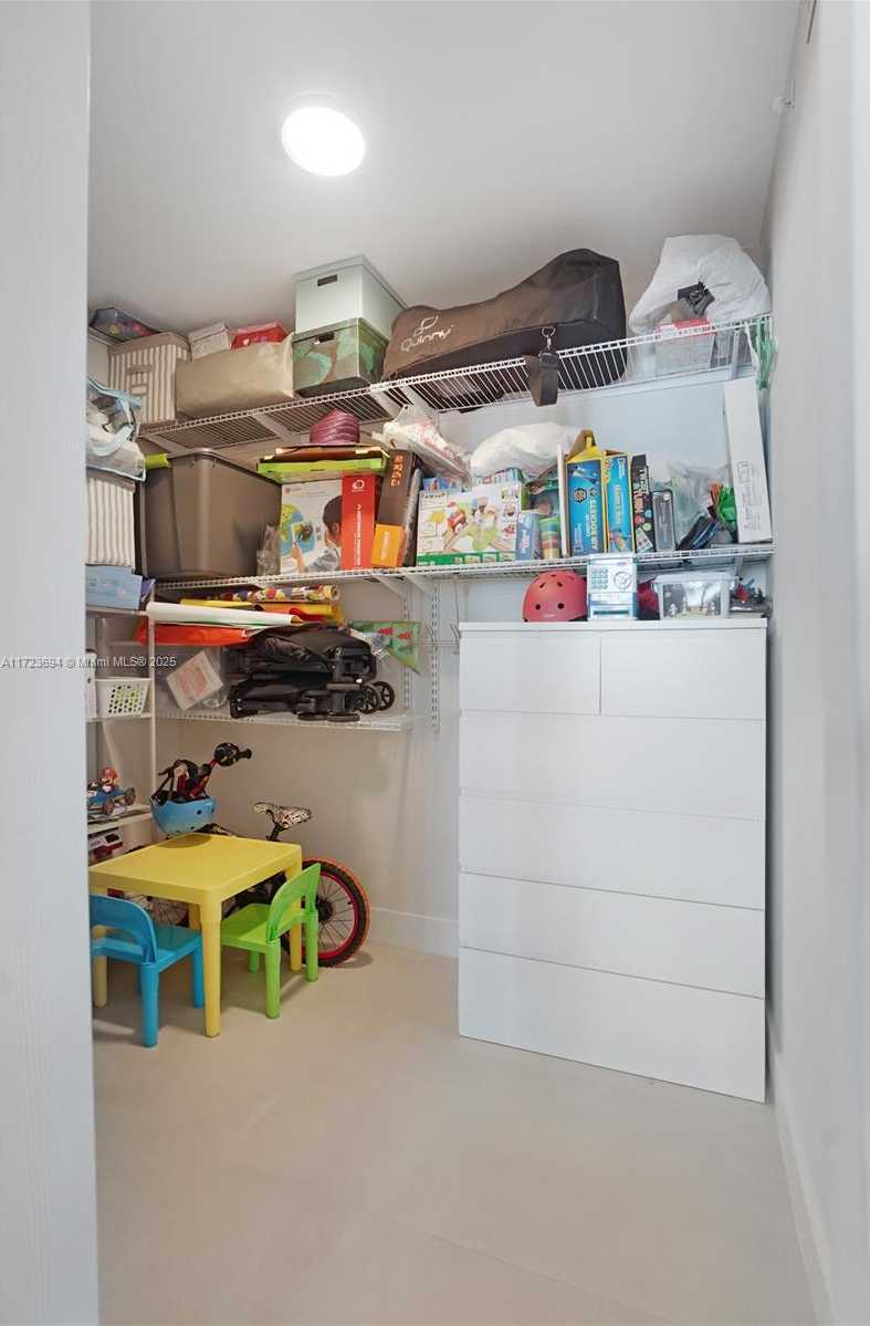 Small Image of 1155 BRICKELL BAY DR #704, Miami Number 41