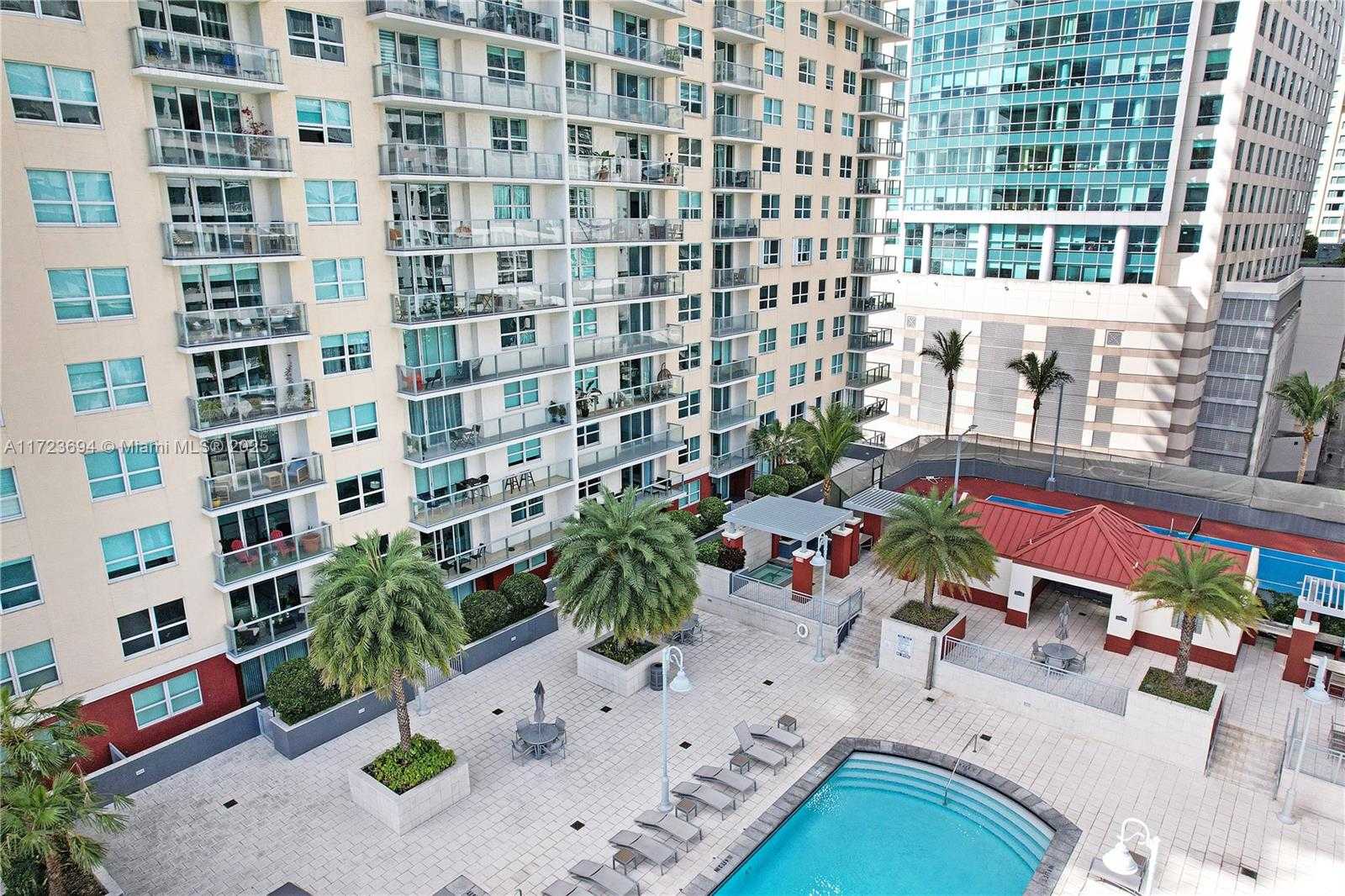 Small Image of 1155 BRICKELL BAY DR #704, Miami Number 43