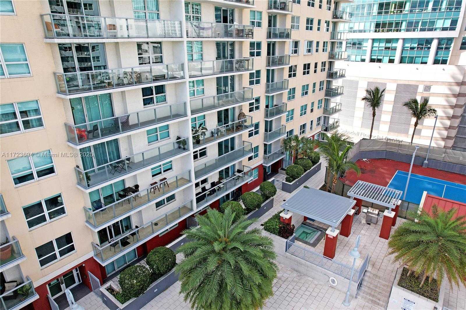 Small Image of 1155 BRICKELL BAY DR #704, Miami Number 44