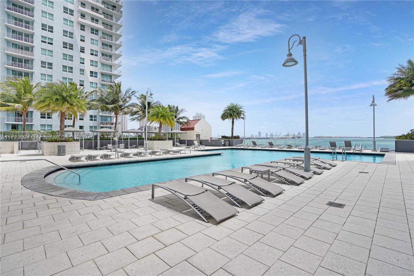 Small Image of 1155 BRICKELL BAY DR #704, Miami Number 58