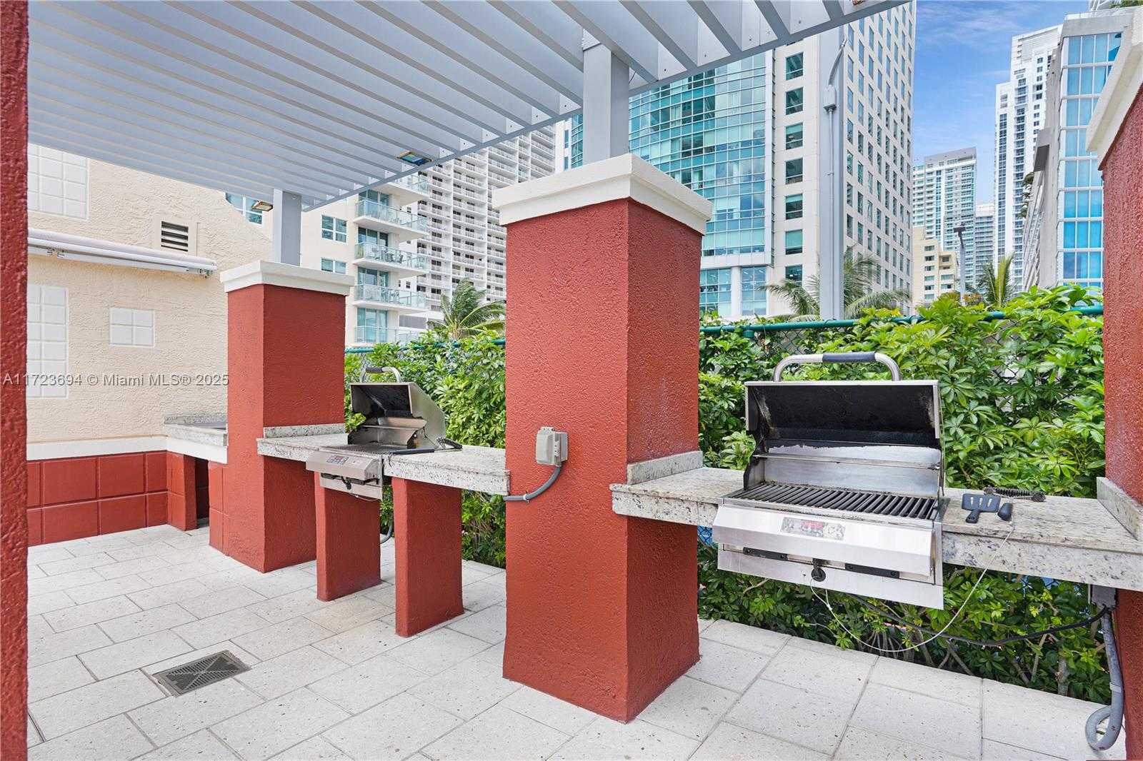 Small Image of 1155 BRICKELL BAY DR #704, Miami Number 63