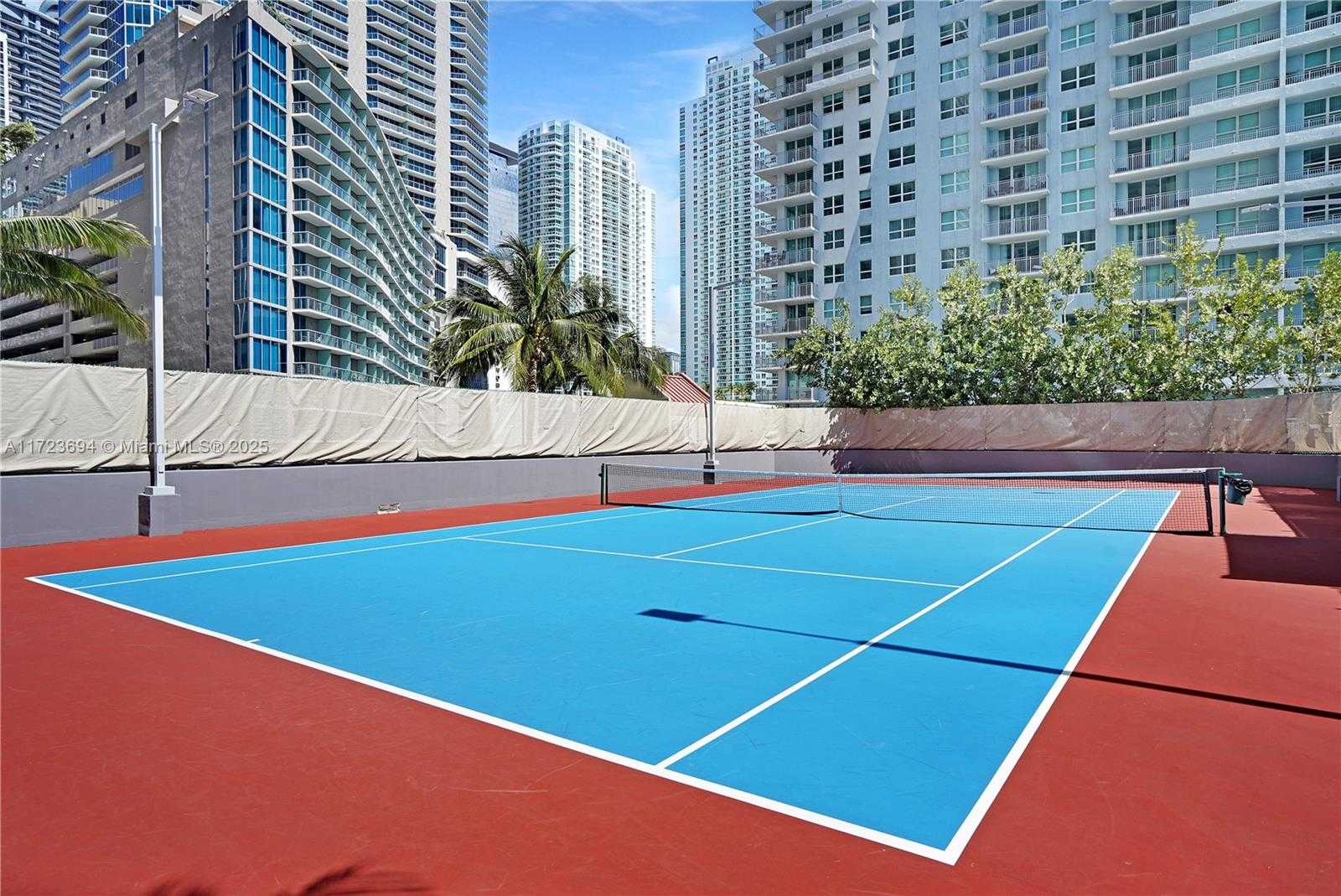 Small Image of 1155 BRICKELL BAY DR #704, Miami Number 64