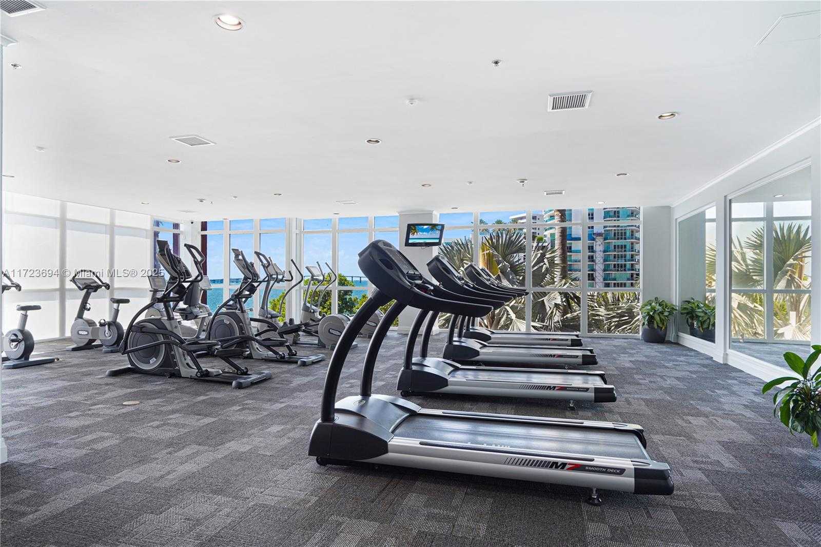 Small Image of 1155 BRICKELL BAY DR #704, Miami Number 67