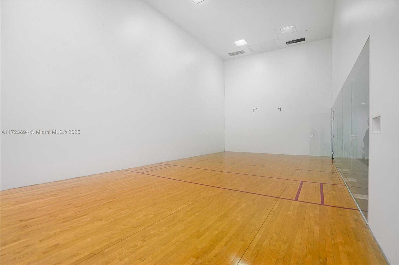 Small Image of 1155 BRICKELL BAY DR #704, Miami Number 78