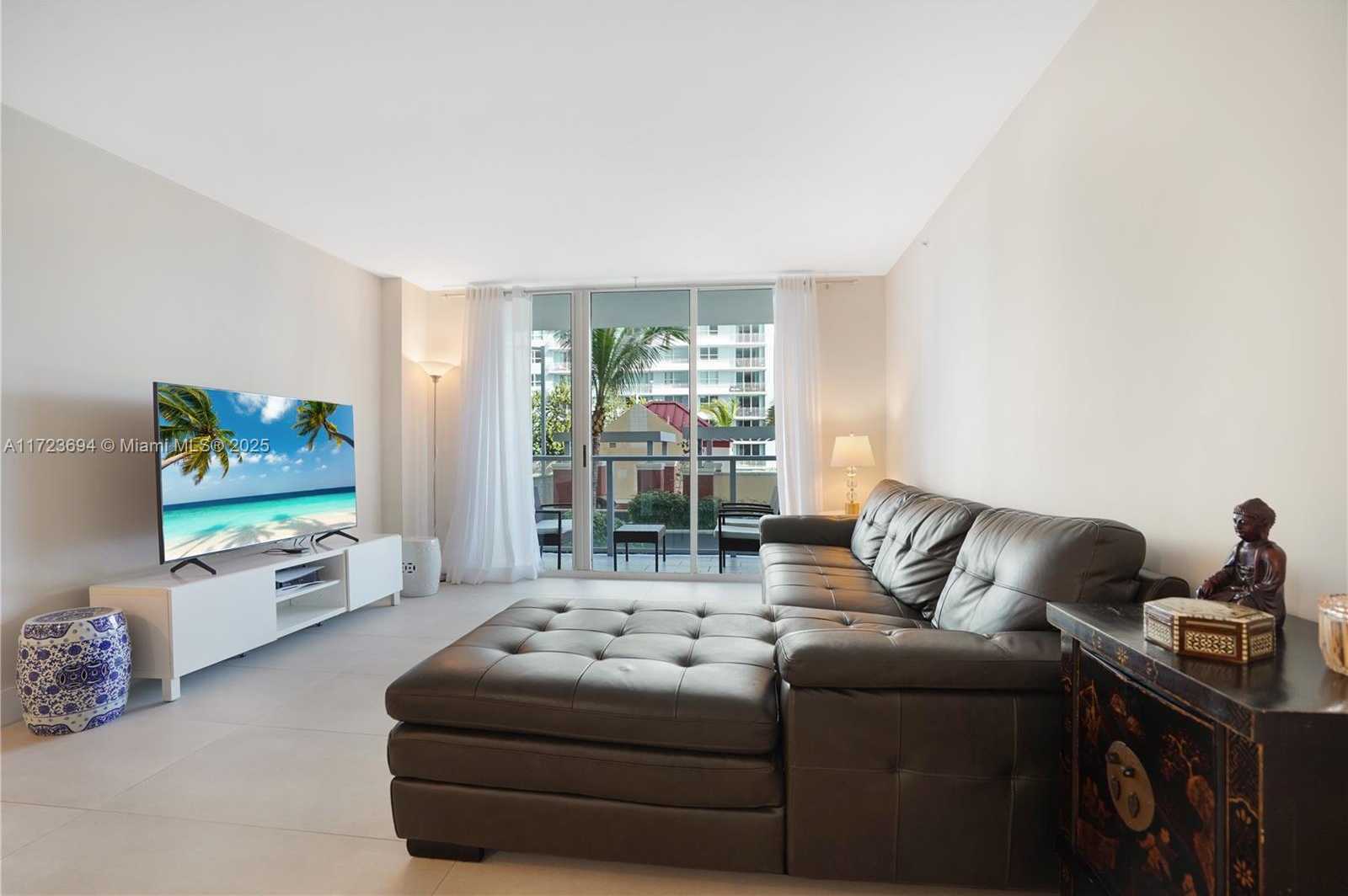 Small Image of 1155 BRICKELL BAY DR #704, Miami Number 9