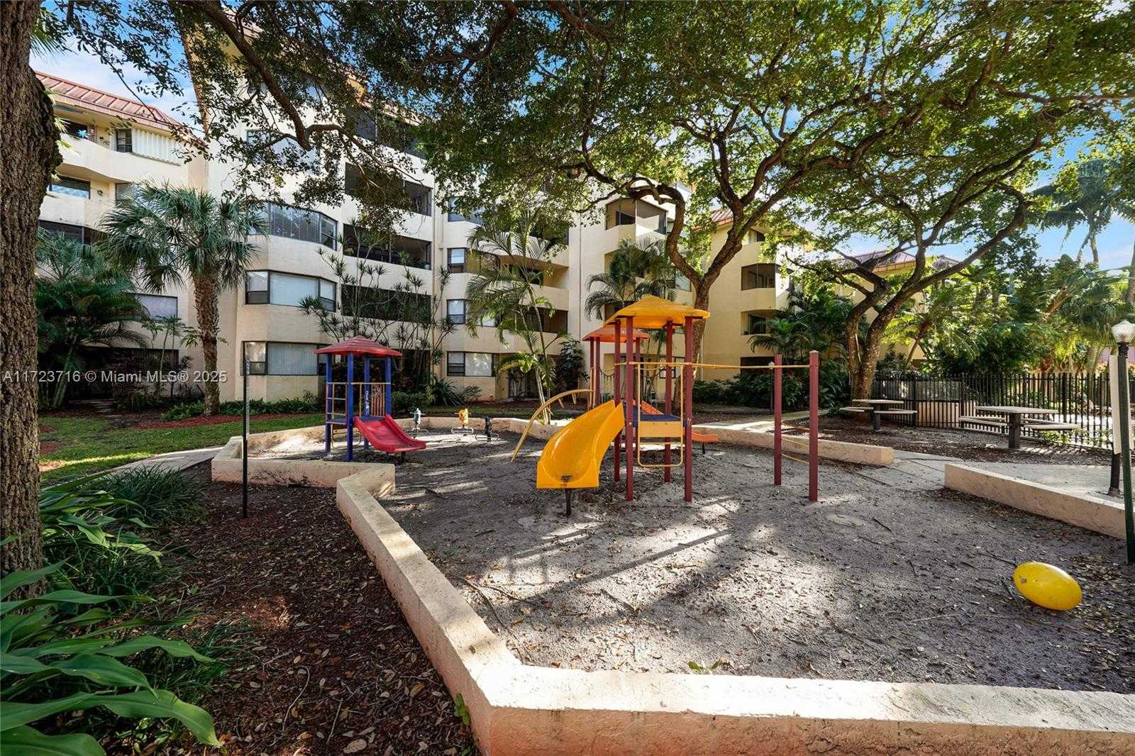 Small Image of 7451 NORTH WEST 16TH ST #210, Plantation Number 39