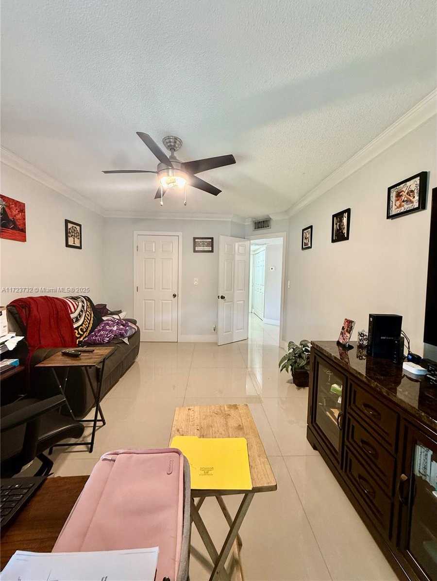 Small Image of 8290 LAKE DR #235, Doral Number 24