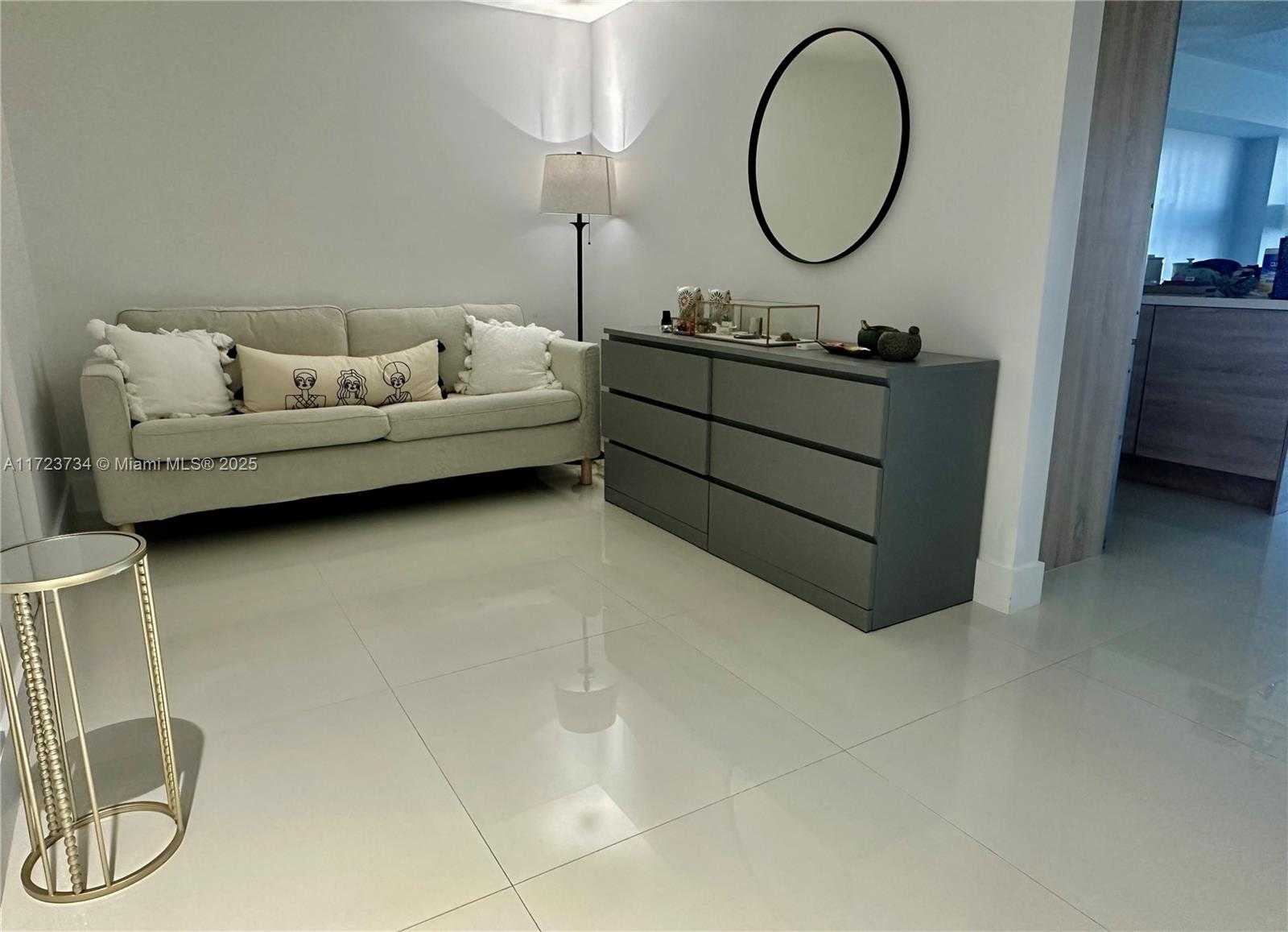 Small Image of 16385 BISCAYNE BLVD #718, North Miami Beach Number 24