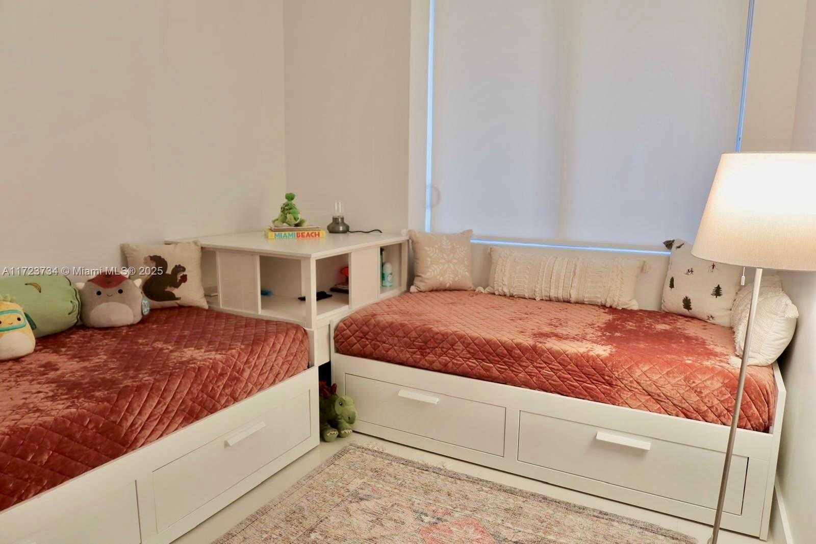 Small Image of 16385 BISCAYNE BLVD #718, North Miami Beach Number 38