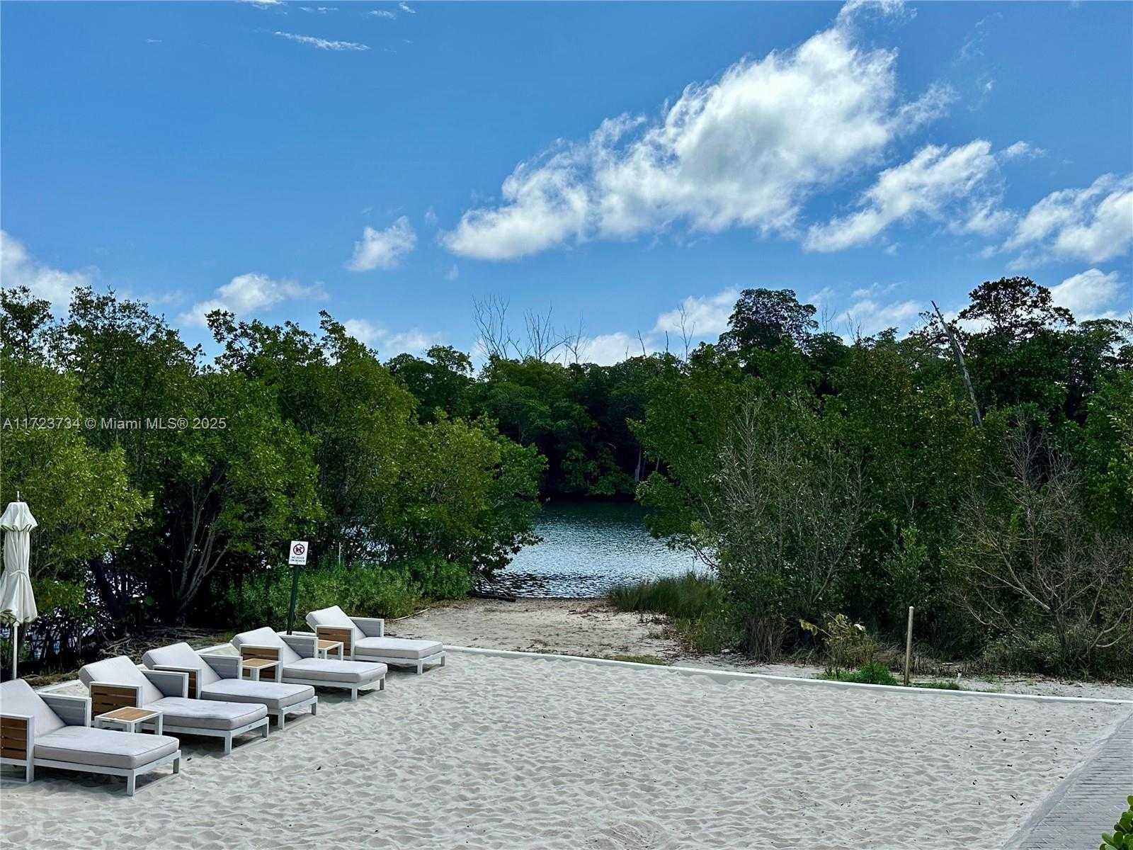 Small Image of 16385 BISCAYNE BLVD #718, North Miami Beach Number 41