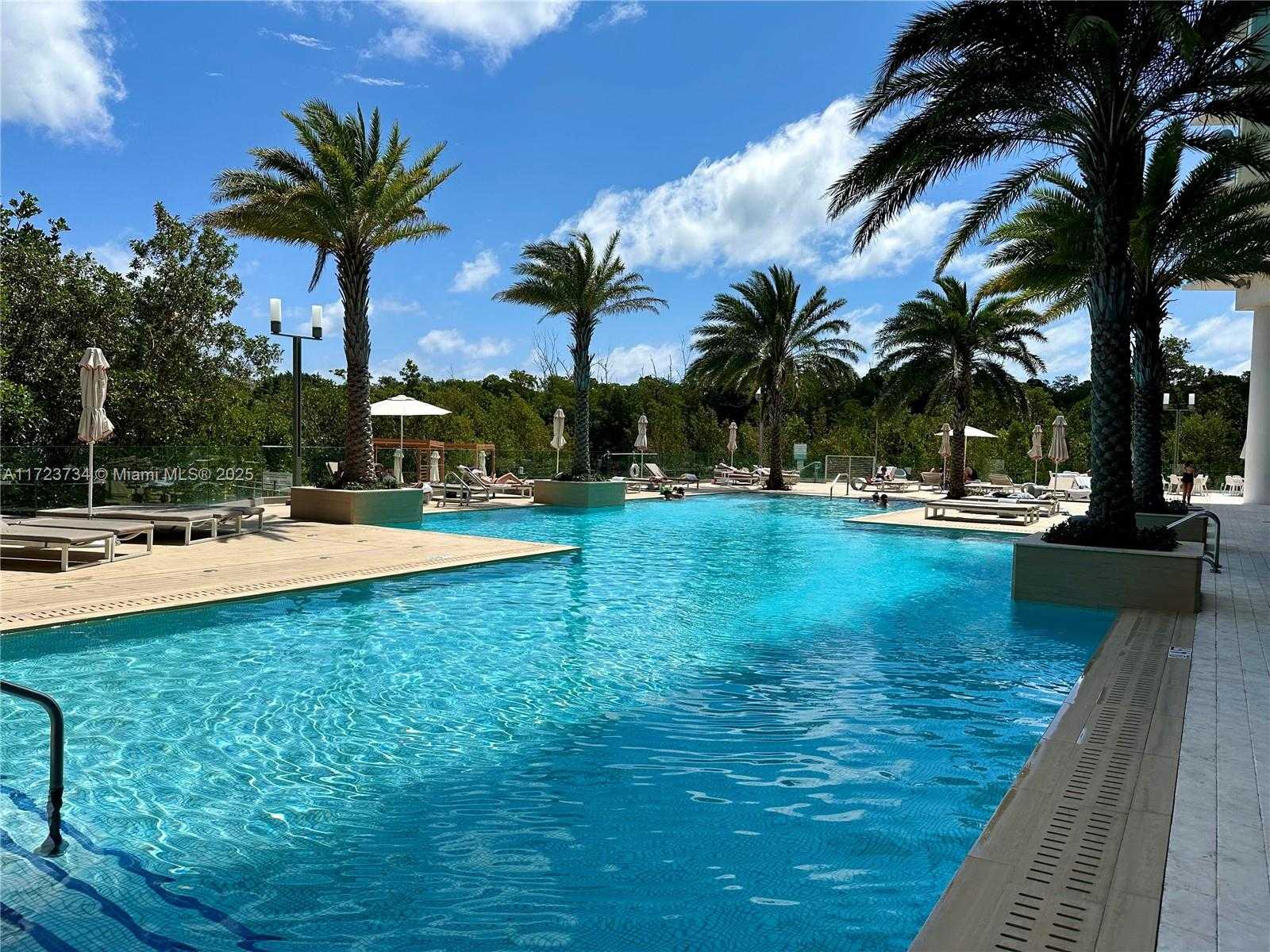 Small Image of 16385 BISCAYNE BLVD #718, North Miami Beach Number 43