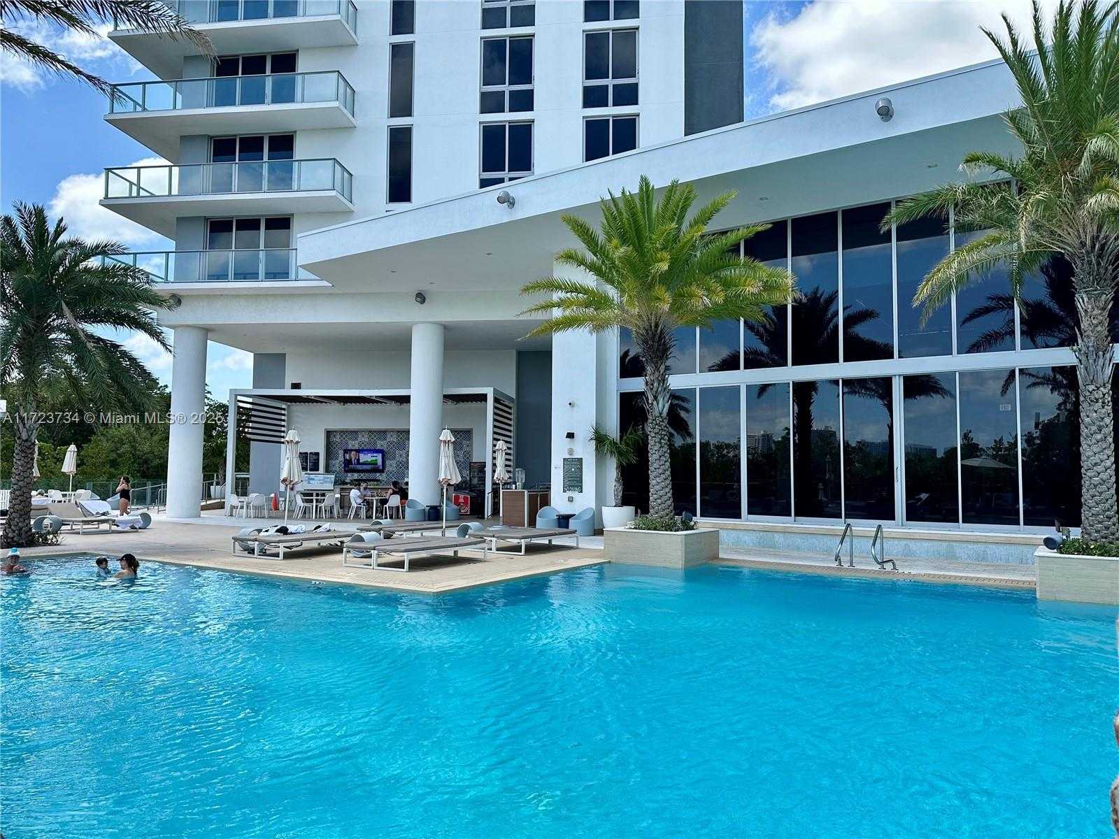 Small Image of 16385 BISCAYNE BLVD #718, North Miami Beach Number 45